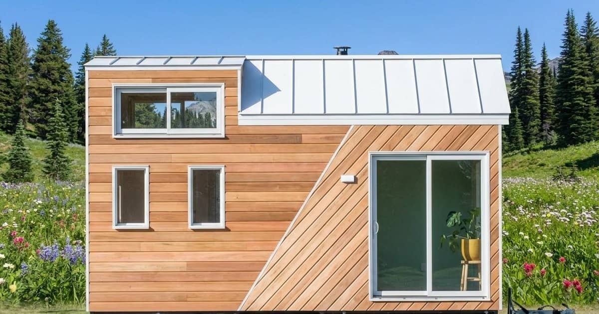 Bardage bois d'une tiny house : essences, pose, entretien et grisaillement